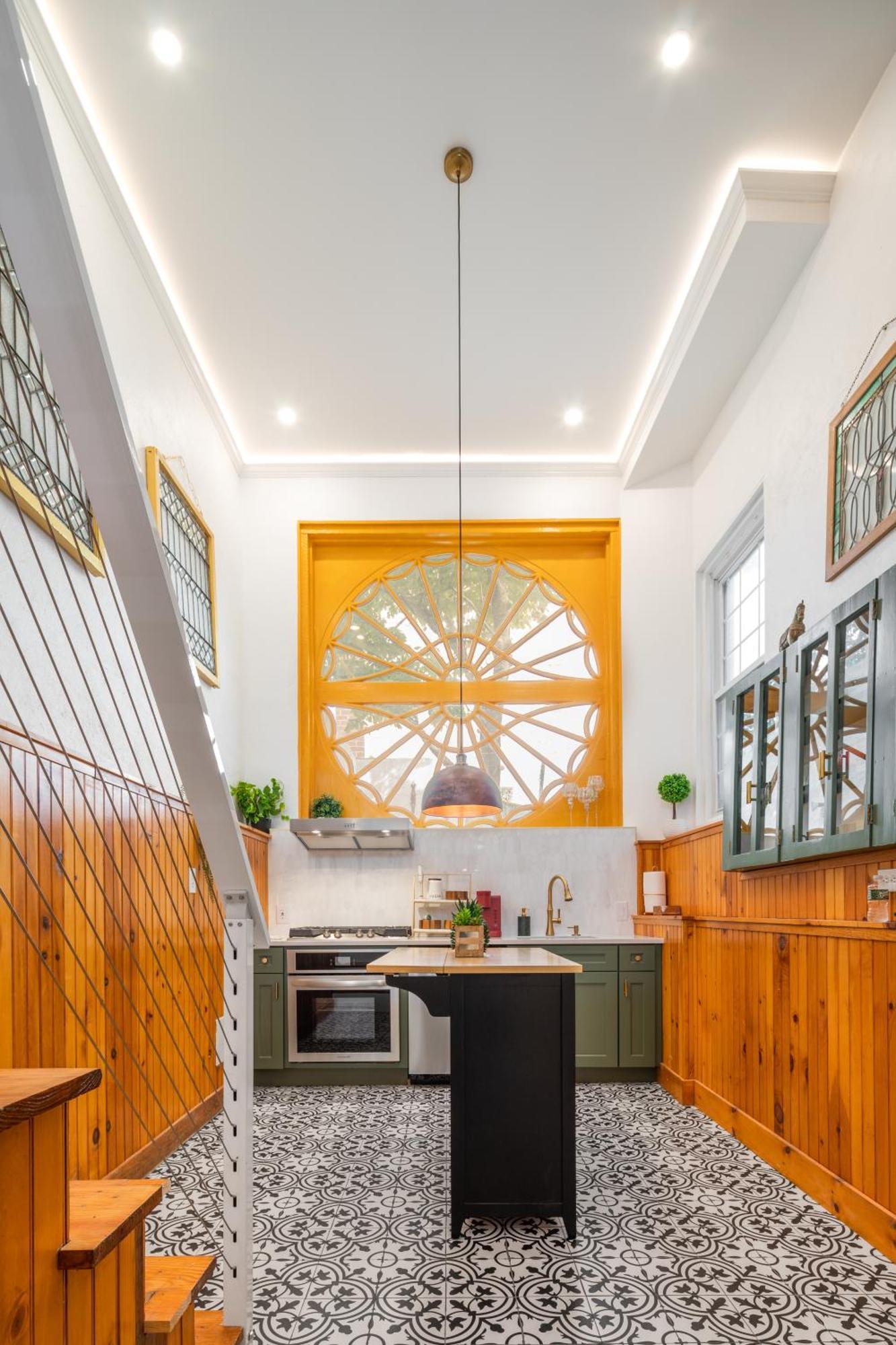 Modern Marvel At Villa *